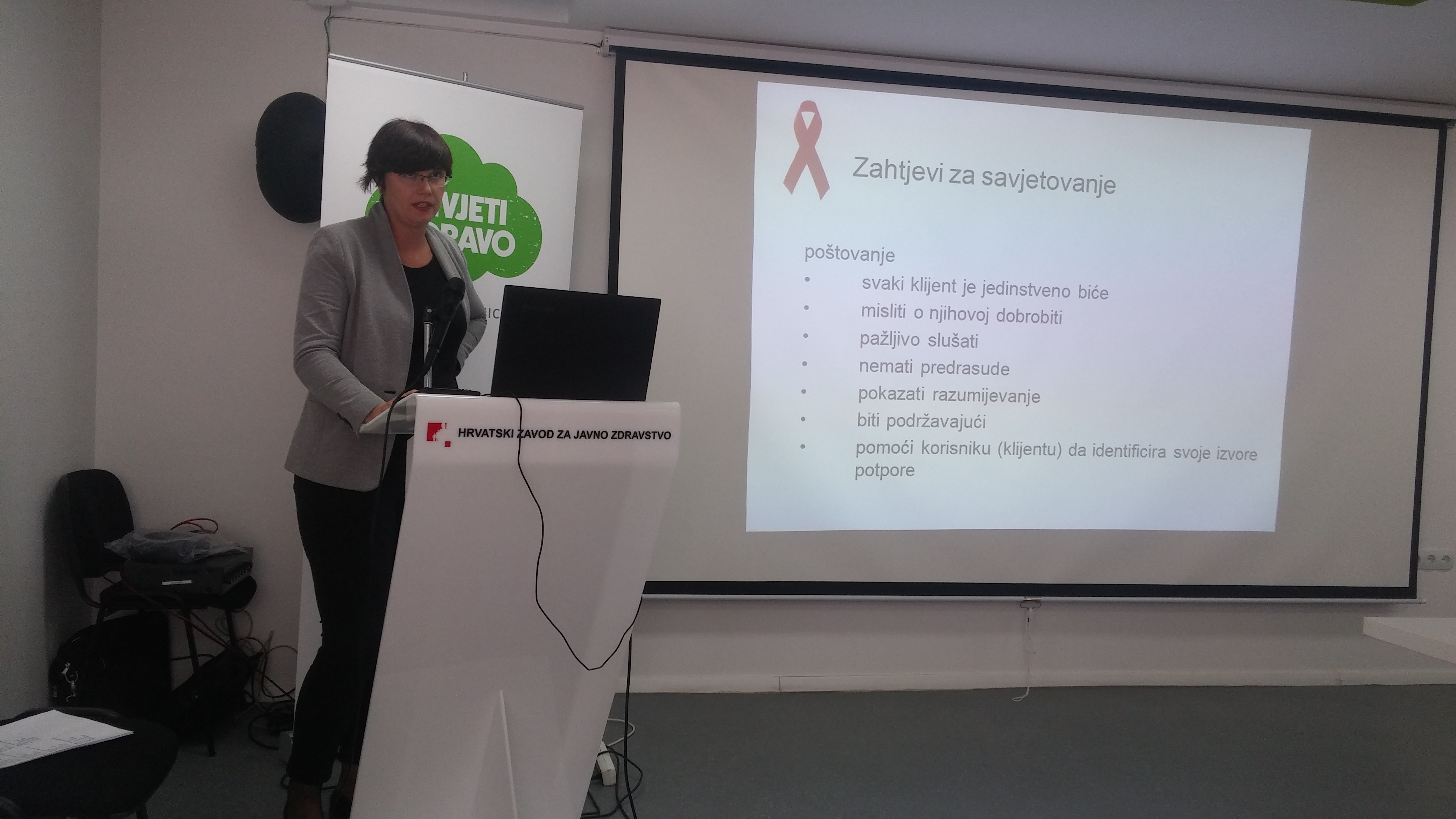 hiv pozitivno druženje u Njemačkoj druženje sims na iphoneu